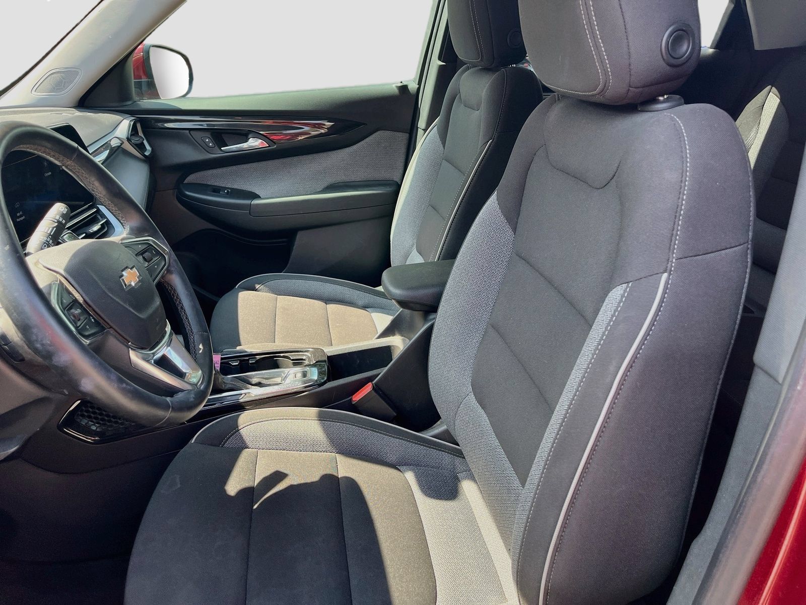 Used 2024 Chevrolet TrailBlazer LT w/ Convenience Package FWD image 20