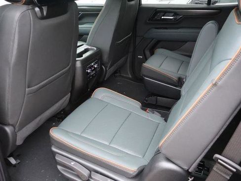 New 2026 GMC Yukon AT4 AWD/4WD image 13