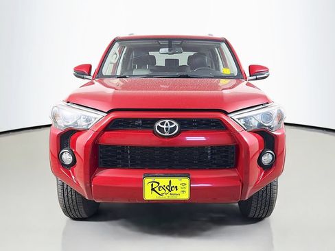 Used 2016 Toyota 4Runner SR5 Premium AWD/4WD image 2
