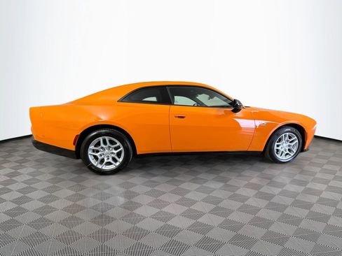 Used 2025 Dodge Charger Daytona R/T w/ Quick Order Package 25M R/T AWD/4WD image 9