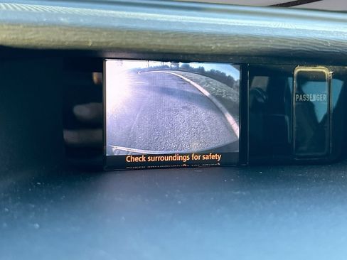 Used 2012 Toyota Sienna XLE AWD/4WD image 23