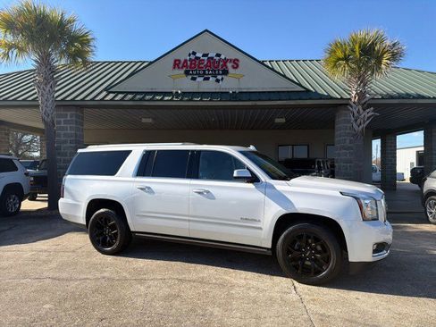 Used 2017 GMC Yukon XL Denali w/ Open Road Package image 1