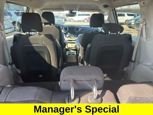 Used 2023 Chrysler Voyager LX FWD image 32