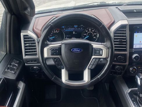 Used 2018 Ford F150 Platinum w/ Equipment Group 701A Luxury AWD/4WD image 13