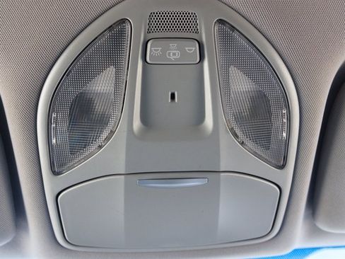 Used 2018 Hyundai Santa Fe Sport FWD image 24