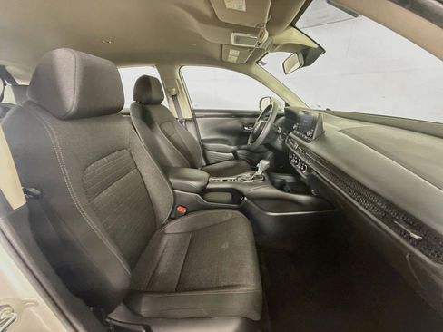 Certified 2024 Honda HR-V LX image 33