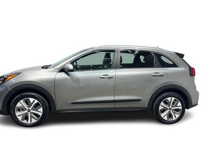 Used 2022 Kia Niro EX Premium w/ Cold Weather Package
