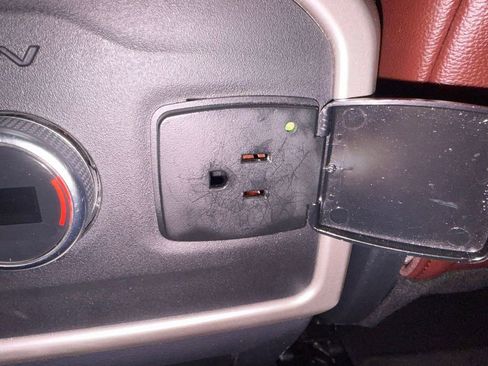 Used 2024 Ford Expedition Max Limited image 32