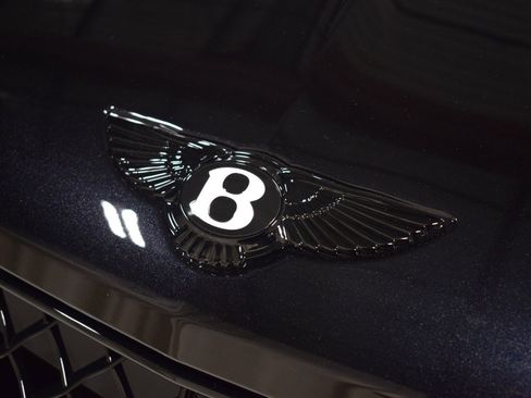 New 2025 Bentley Bentayga image 9