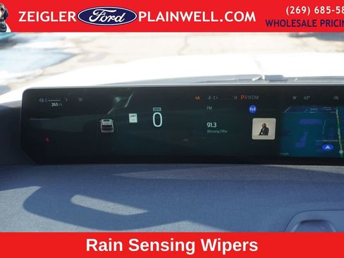 Used 2025 Ford Expedition Max Active image 37