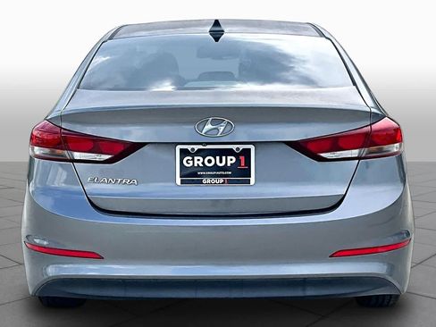 Used 2018 Hyundai Elantra SEL FWD image 5