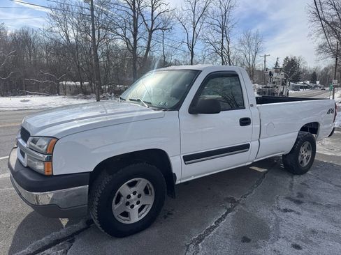 Used 2004 Chevrolet Silverado 1500 4x4 Regular Cab image 3
