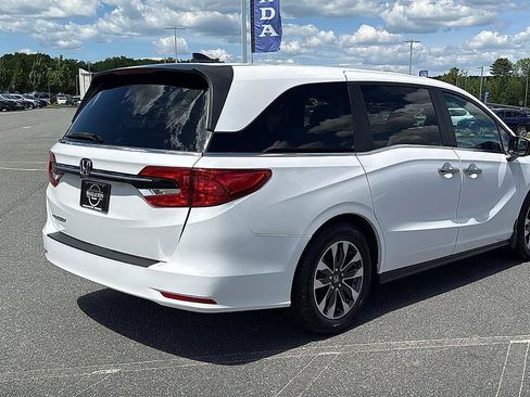 Used 2024 Honda Odyssey EX-L image 5