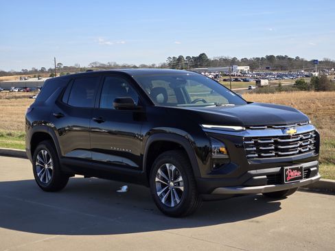 New 2026 Chevrolet Equinox LT w/ Convenience Package II image 1