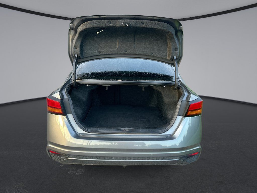 Used 2024 Nissan Altima 2.5 SV FWD image 30