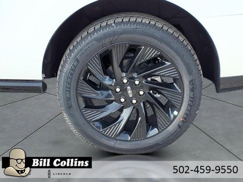 New 2025 Lincoln Navigator Reserve w/ Jet Appearance Package image 4