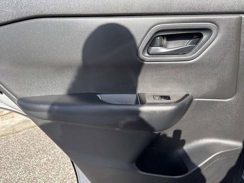 Certified 2025 Nissan Rogue S image 12