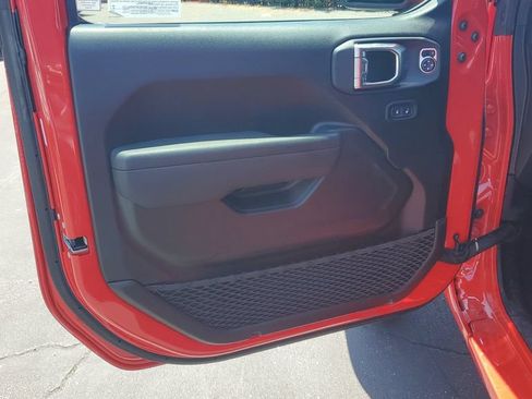 Used 2025 Jeep Wrangler Unlimited Sport AWD/4WD image 20
