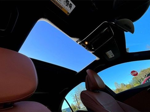 Certified 2025 Mercedes-Benz C 300 4MATIC Sedan image 31