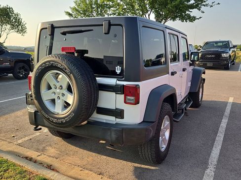 Used 2017 Jeep Wrangler Unlimited Sport w/ Quick Order Package 24S AWD/4WD image 3