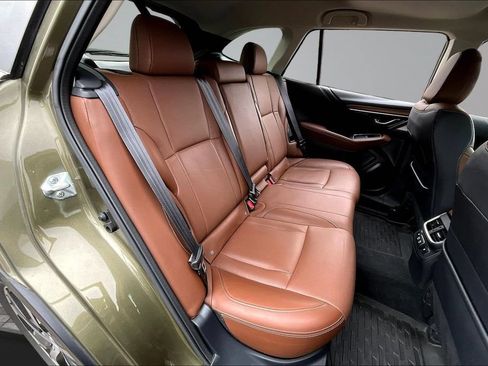 Used 2022 Subaru Outback Touring AWD/4WD image 23