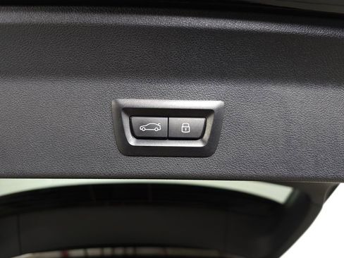 Used 2024 BMW X3 xDrive30i w/ Premium Package AWD/4WD image 9