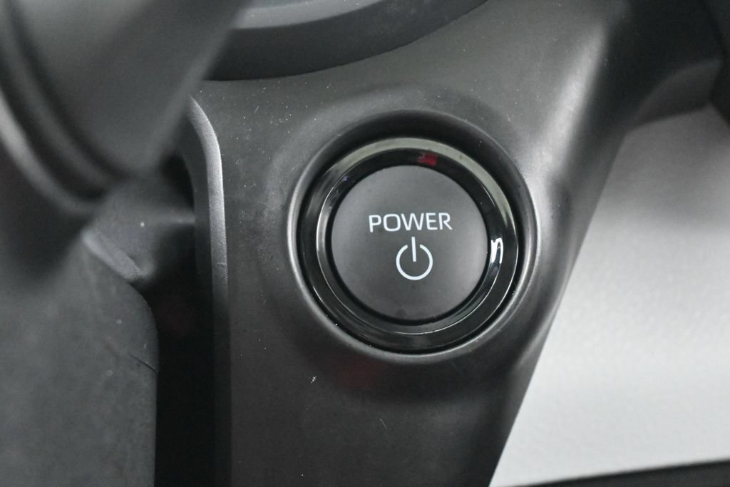 Used 2025 Toyota Sienna XLE w/ XLE Plus Package FWD image 30