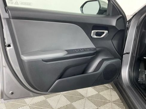 Used 2025 Kia K4 FWD image 11