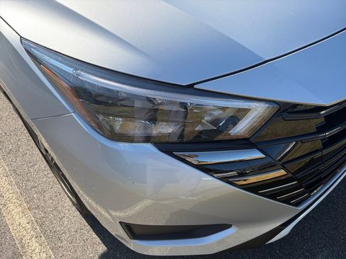 Certified 2025 Nissan Versa SR w/ Trunk Package FWD image 28