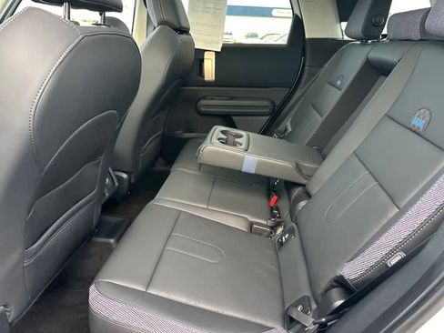 Used 2025 MINI Cooper Countryman S w/ Comfort Package Max image 13