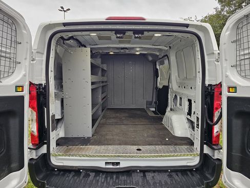 Used 2023 Ford Transit 250 Low Roof RWD image 9