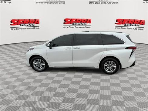 Certified 2024 Toyota Sienna Limited image 6