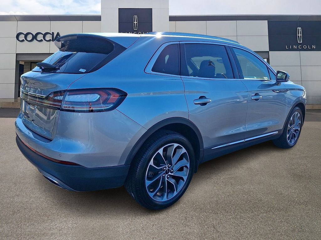 Certified 2023 Lincoln Nautilus Reserve AWD/4WD image 4