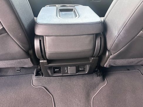 Used 2025 GMC Sierra 1500 SLT RWD image 25