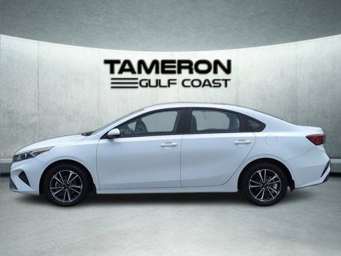 Used 2023 Kia Forte LXS FWD image 2