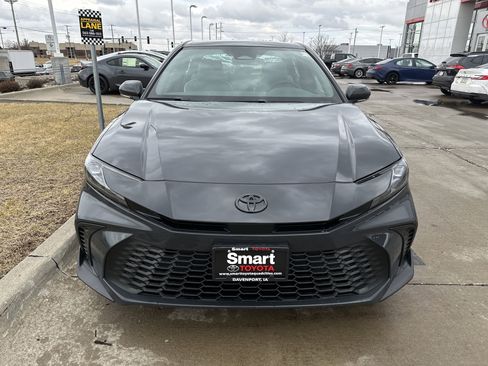 New 2026 Toyota Camry SE w/ Convenience Package image 2