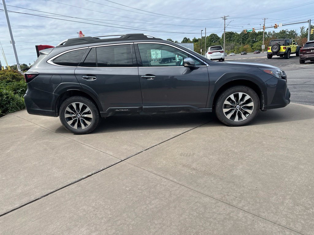 Used 2024 Subaru Outback Touring XT AWD/4WD image 4