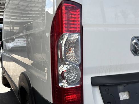 Used 2023 RAM ProMaster 2500 FWD image 9