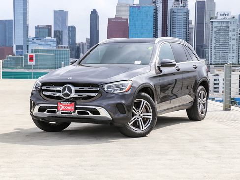 Used 2020 Mercedes-Benz GLC 300 image 1