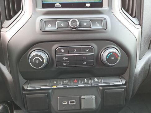 Used 2022 Chevrolet Silverado 1500 Custom Trail Boss w/ LPO, Dark Essentials Package image 10