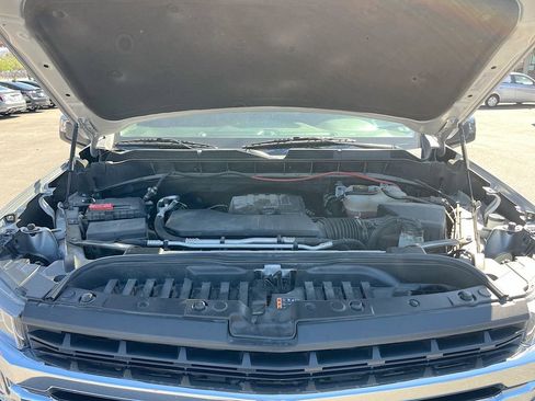 Used 2022 Chevrolet Silverado 1500 LT AWD/4WD image 28