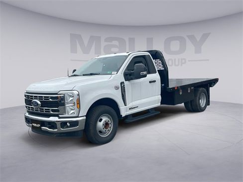 Used 2024 Ford F350 XL w/ XL Chrome Package image 1
