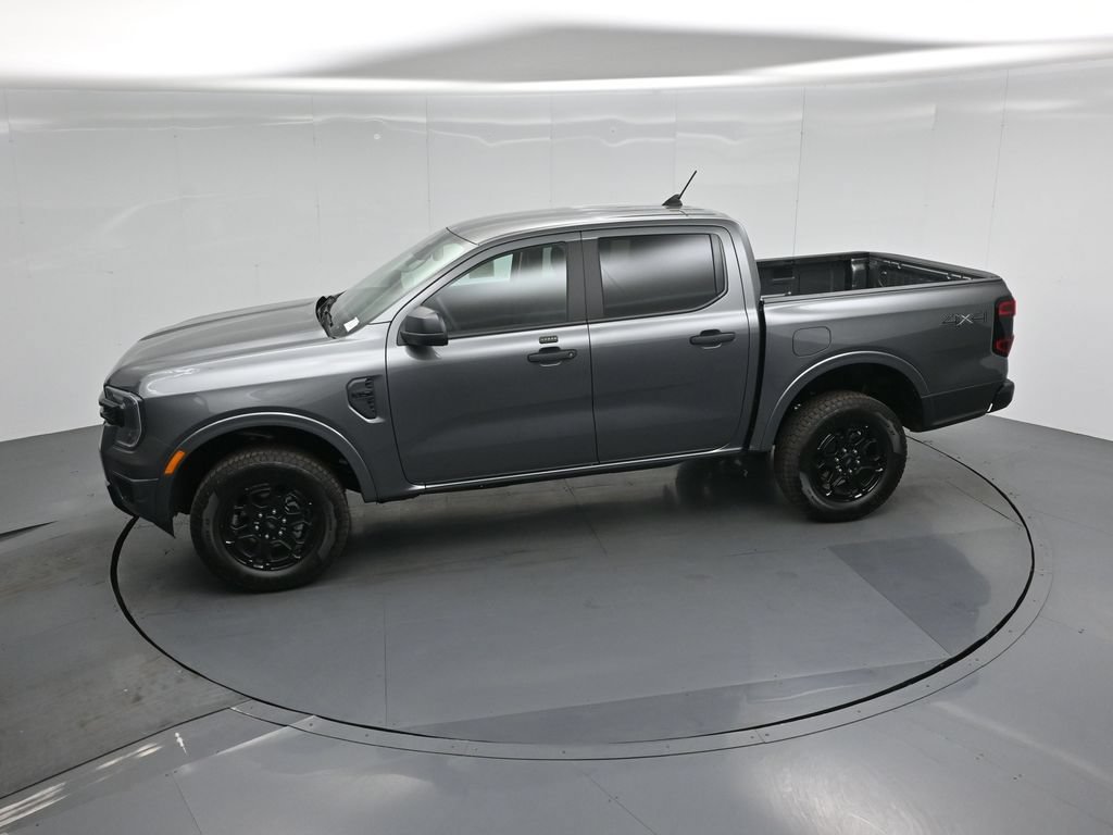 New 2026 Ford Ranger XLT w/ Black Appearance Package AWD/4WD image 38