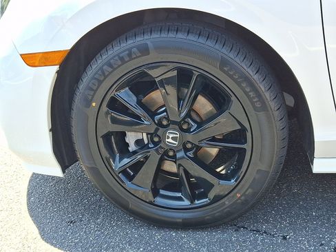 Used 2024 Honda Odyssey Sport image 8