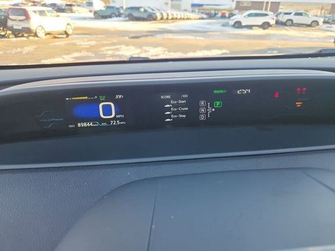 Used 2017 Toyota Prius Prime Premium image 14