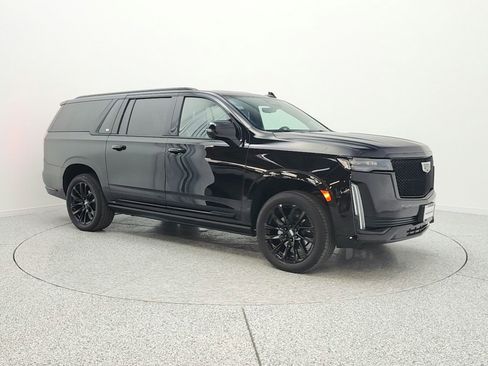 Used 2023 Cadillac Escalade ESV Sport Platinum w/ LPO, ONYX Package image 3