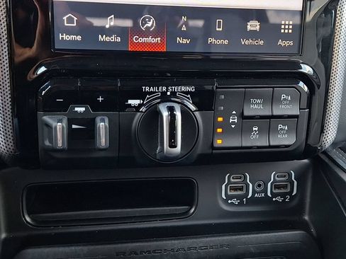 Used 2024 RAM 1500 Limited AWD/4WD image 25