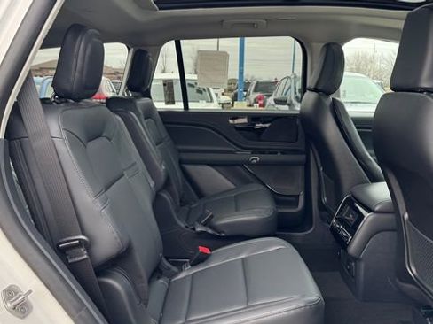 New 2026 Lincoln Aviator AWD w/ Jet Appearance Package image 14