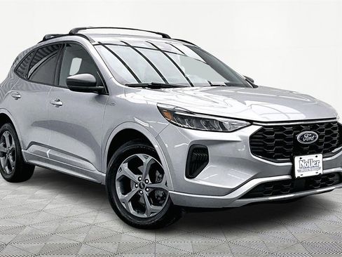 Used 2023 Ford Escape ST-Line image 12