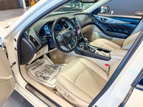 Used 2016 INFINITI Q50 Premium AWD/4WD image 13